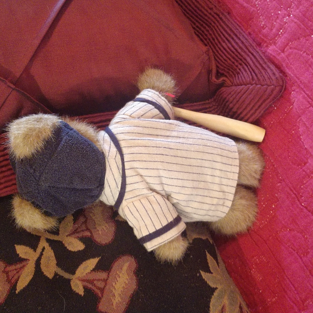 Boyds Baseball Bear - Picture 2 of 5